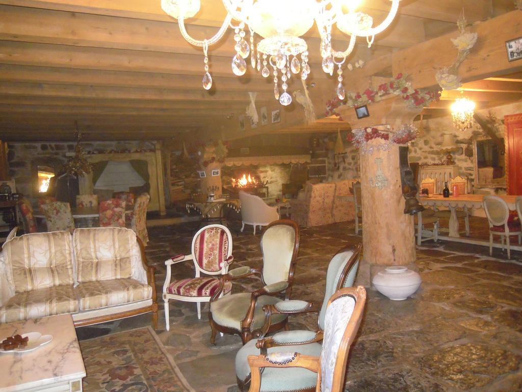 Le Francillon Bed and Breakfast Les Estables Buitenkant foto