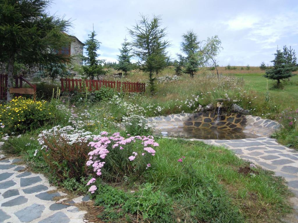 Le Francillon Bed and Breakfast Les Estables Buitenkant foto